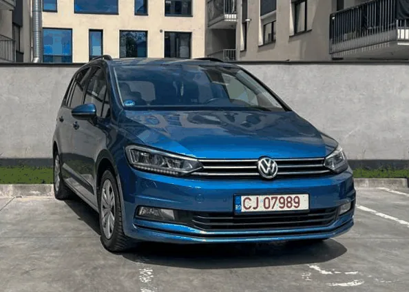 VW TOURAN 5/7 locuri sau Similar