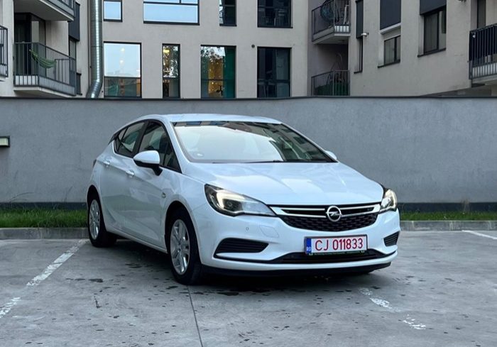 Inchiriere Opel Astra Cluj - GCA